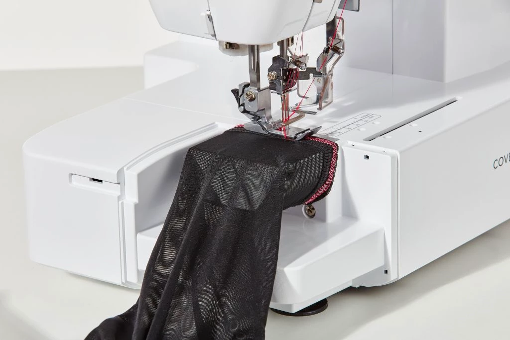 Brother Coverlock Nähmaschine CV3550 mit Topstich